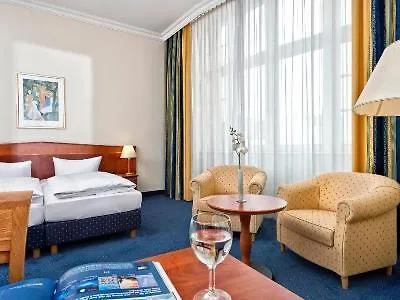 Отель Wyndham Garden Berlin Mitte