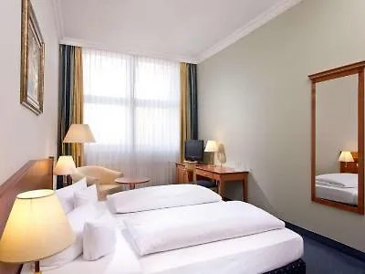 Отель Wyndham Garden Berlin Mitte