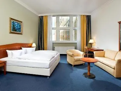 Отель Wyndham Garden Berlin Mitte