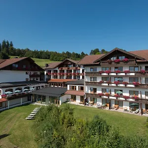 Hotel Hartungs Hoteldorf ***