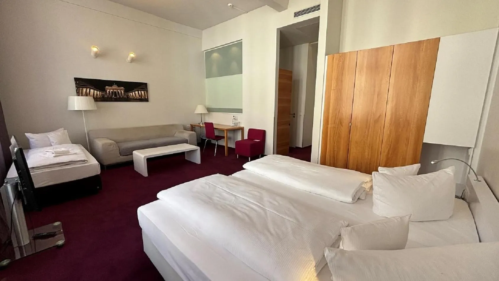 Wyndham Garden Berlin Mitte Hotel
